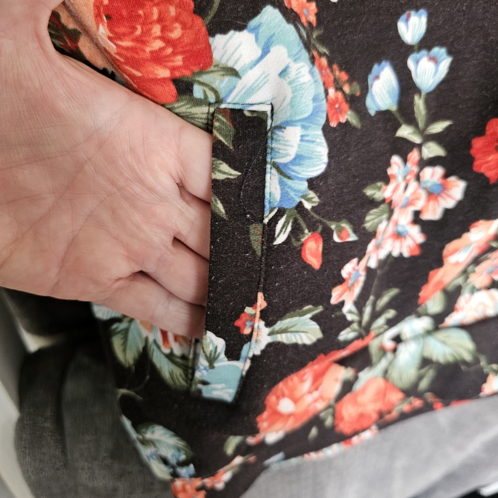 Hazel Blues Kids 4T Cowlneck Hoodie Black Floral, Thumb Holes & Pockets - Picture 4 of 5